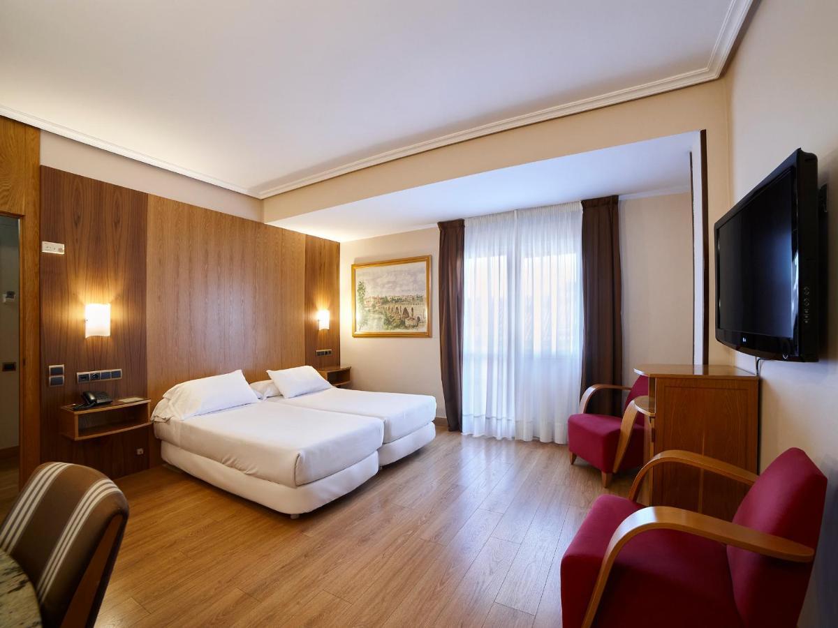 Zenit Dos Infantas Hotel Замора Екстериор снимка